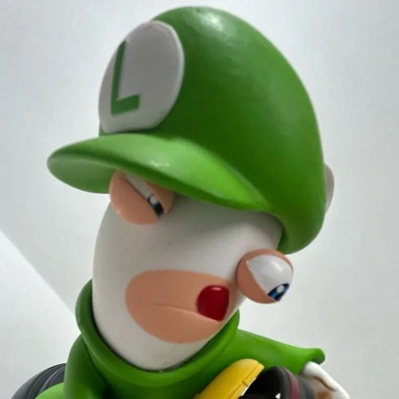 Mario + Rabbids Kingdom Battle - Rabbid Luigi Figure 🔫🤪 - Picture 3 of 14